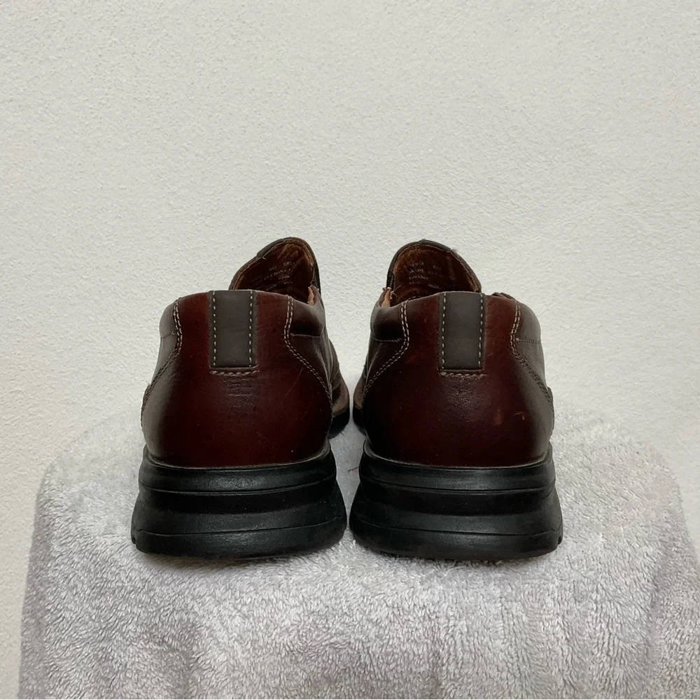 NWOT Clarks Brown Oily Vue Leather Upper Slip On Dress Shoe Men's Size 9M